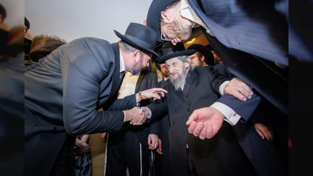 קריית ספר: עשרות נגידים בבית הנגיד ר' אליעזר סברדלוב