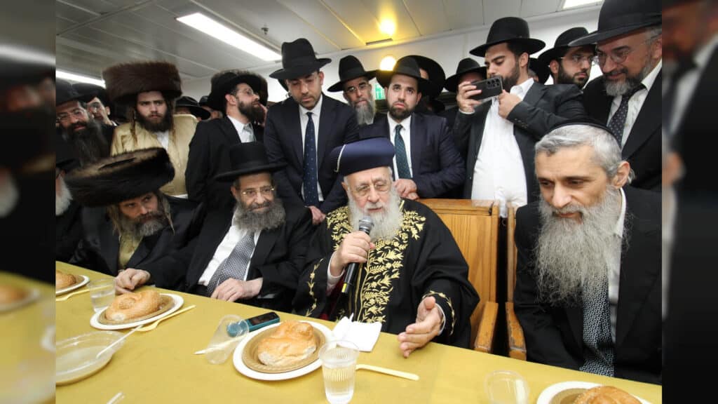 מעמד צאתכם לשלום' בהיכל הישיבה הגדולה "באר התלמוד"