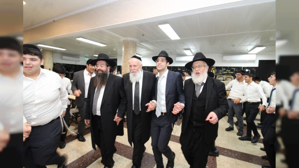 מעמד צאתכם לשלום' בהיכל הישיבה הגדולה "באר התלמוד"