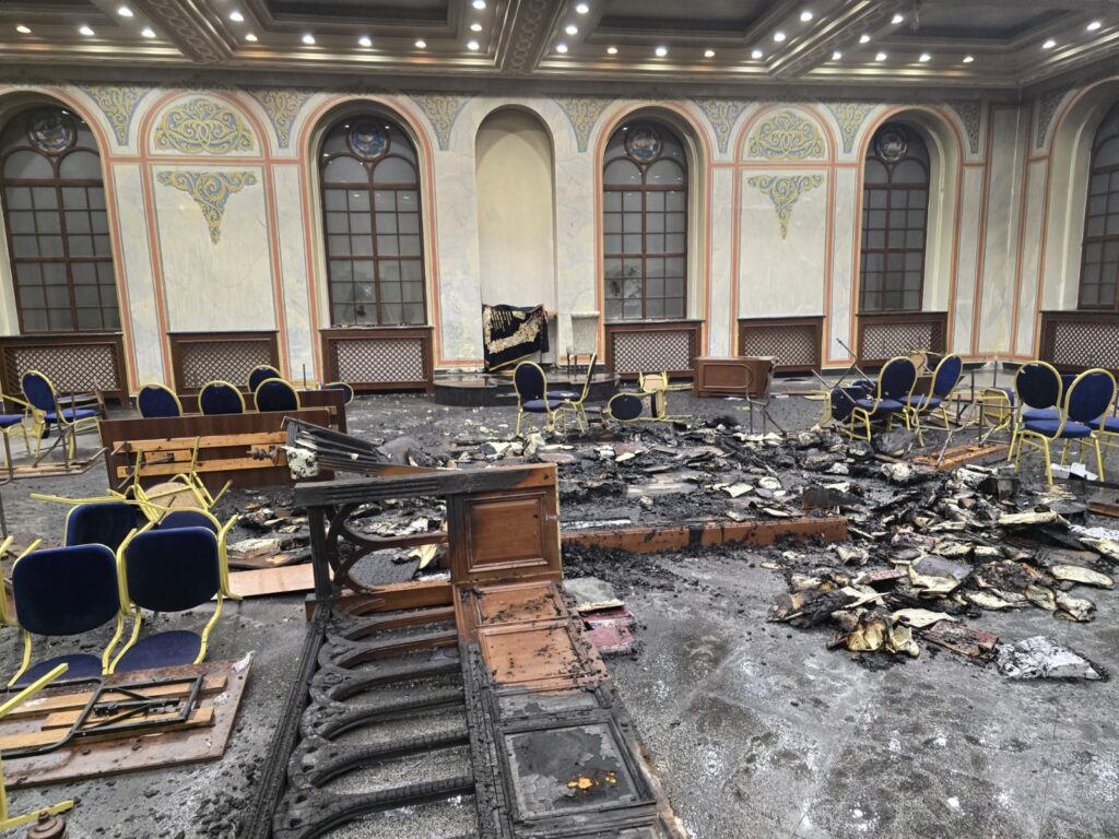 מעורער בנפשו הצית את ביהכנ"ס ההיסטורי של סדיגורא