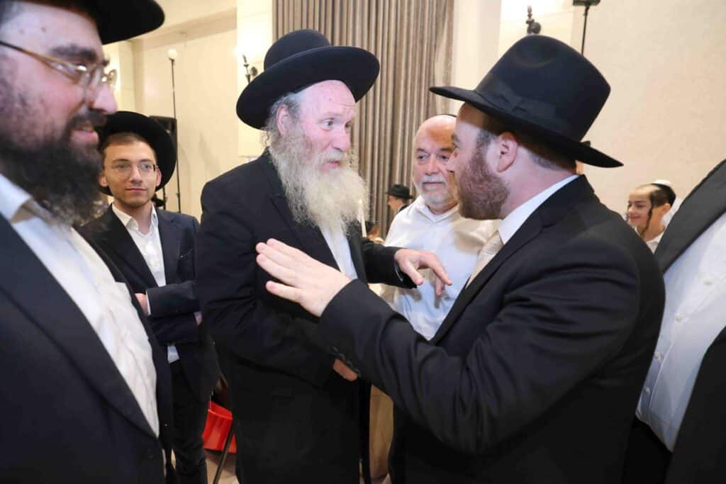 היועץ האסטרטגי בירמץ את בנו: גדולי ישראל ואישי ציבור הגיעו