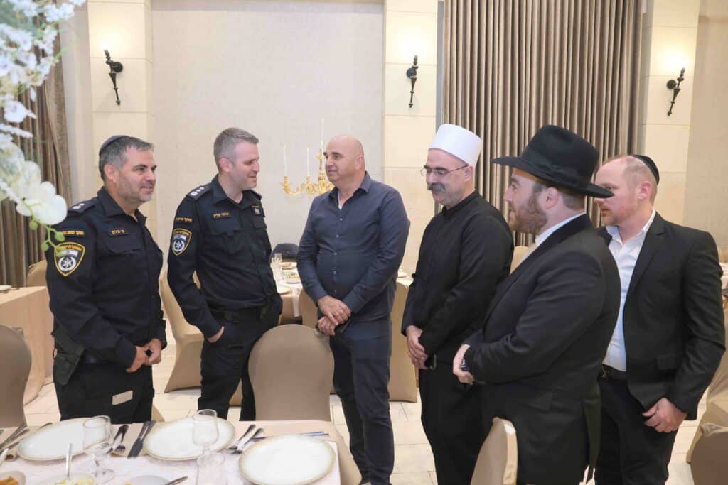 היועץ האסטרטגי בירמץ את בנו: גדולי ישראל ואישי ציבור הגיעו