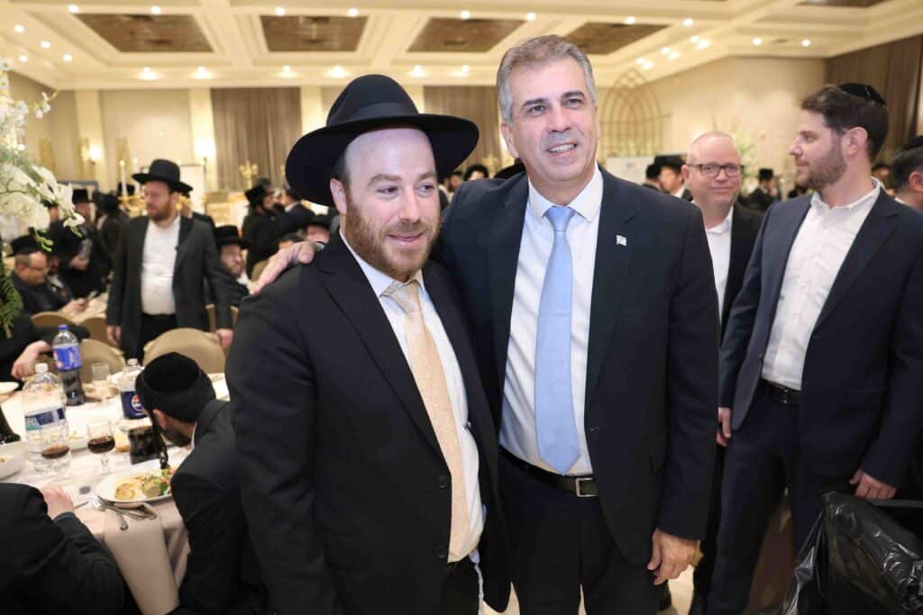 היועץ האסטרטגי בירמץ את בנו: גדולי ישראל ואישי ציבור הגיעו