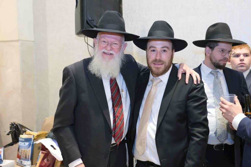 היועץ האסטרטגי בירמץ את בנו: גדולי ישראל ואישי ציבור הגיעו