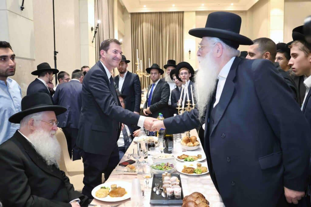 היועץ האסטרטגי בירמץ את בנו: גדולי ישראל ואישי ציבור הגיעו