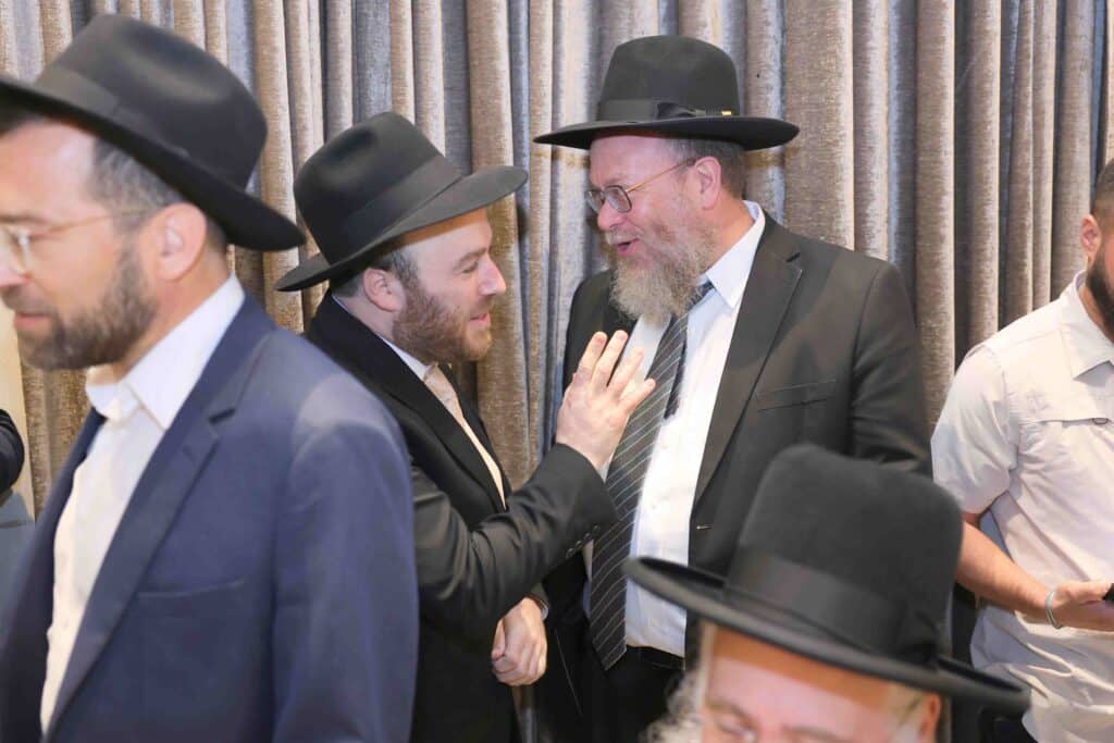 היועץ האסטרטגי בירמץ את בנו: גדולי ישראל ואישי ציבור הגיעו