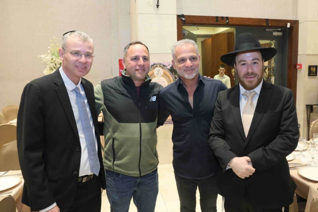 היועץ האסטרטגי בירמץ את בנו: גדולי ישראל ואישי ציבור הגיעו