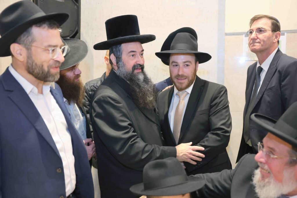 היועץ האסטרטגי בירמץ את בנו: גדולי ישראל ואישי ציבור הגיעו