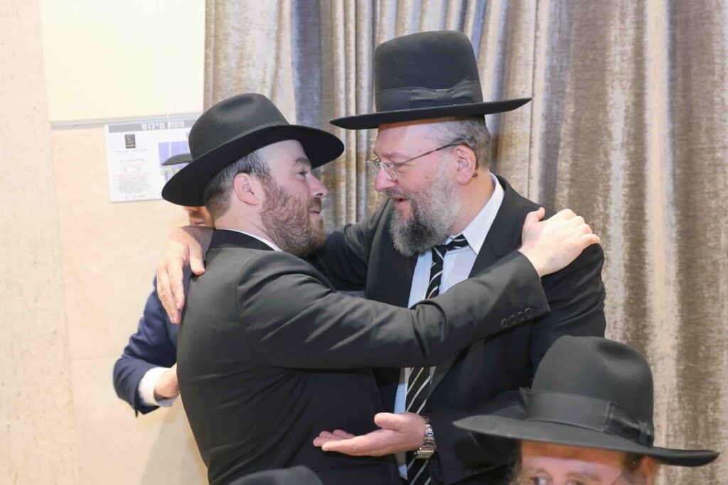 היועץ האסטרטגי בירמץ את בנו: גדולי ישראל ואישי ציבור הגיעו