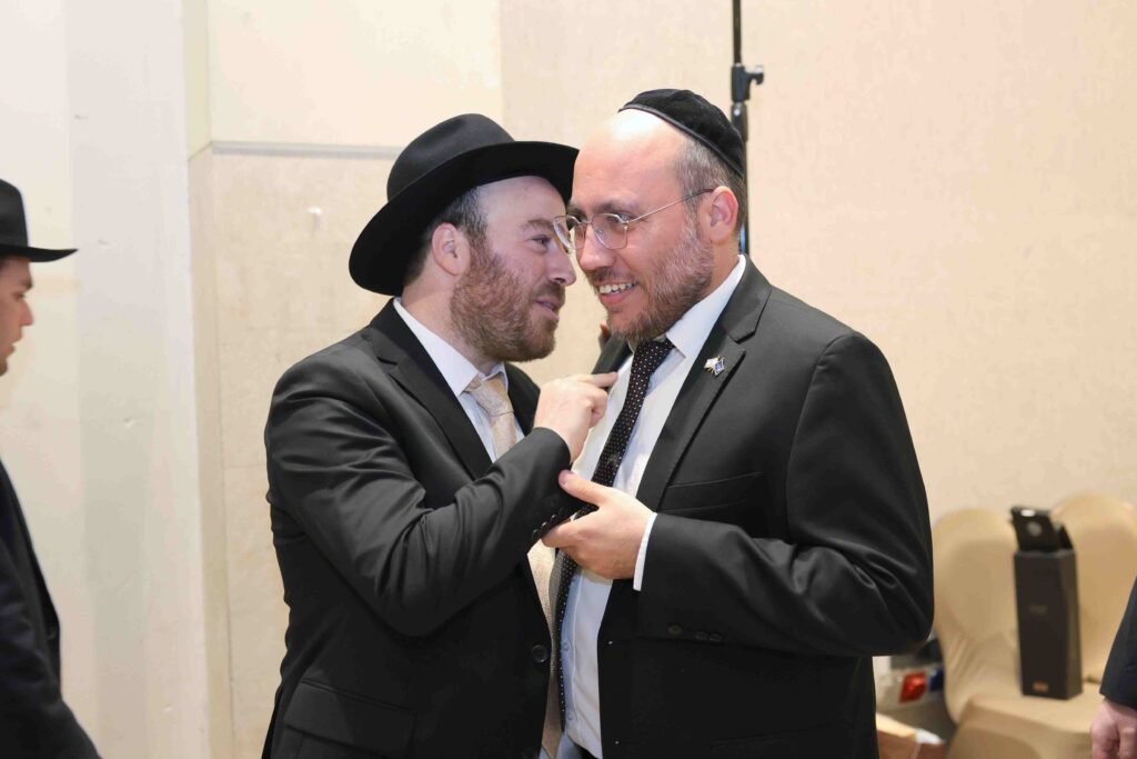 היועץ האסטרטגי בירמץ את בנו: גדולי ישראל ואישי ציבור הגיעו