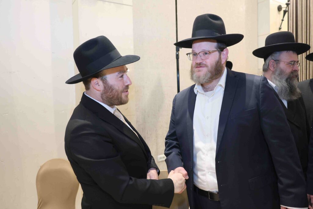 היועץ האסטרטגי בירמץ את בנו: גדולי ישראל ואישי ציבור הגיעו