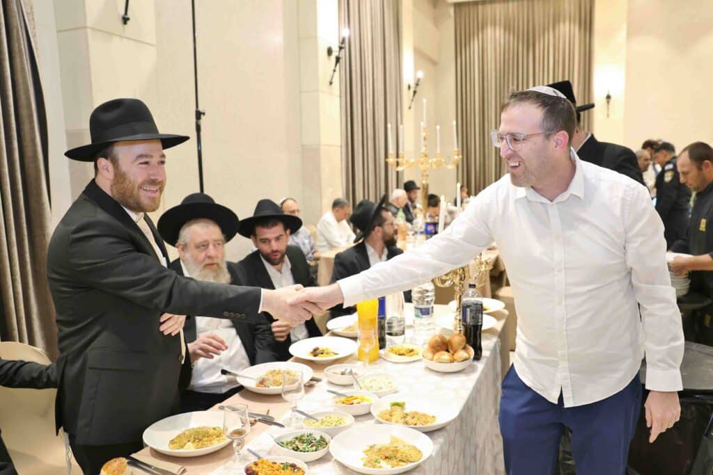 היועץ האסטרטגי בירמץ את בנו: גדולי ישראל ואישי ציבור הגיעו