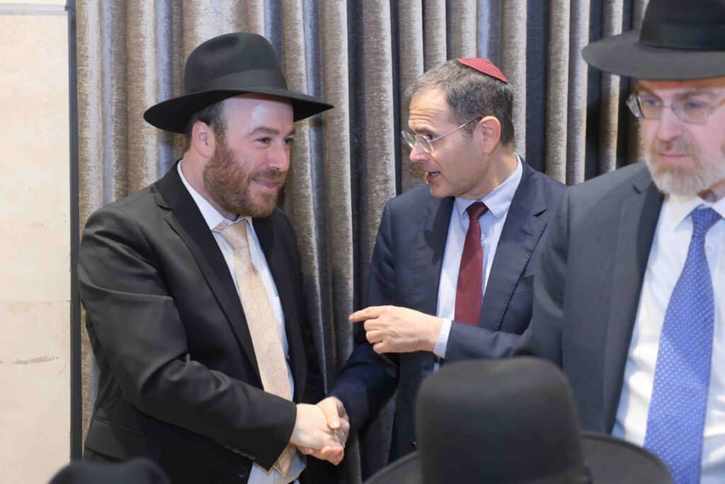 היועץ האסטרטגי בירמץ את בנו: גדולי ישראל ואישי ציבור הגיעו