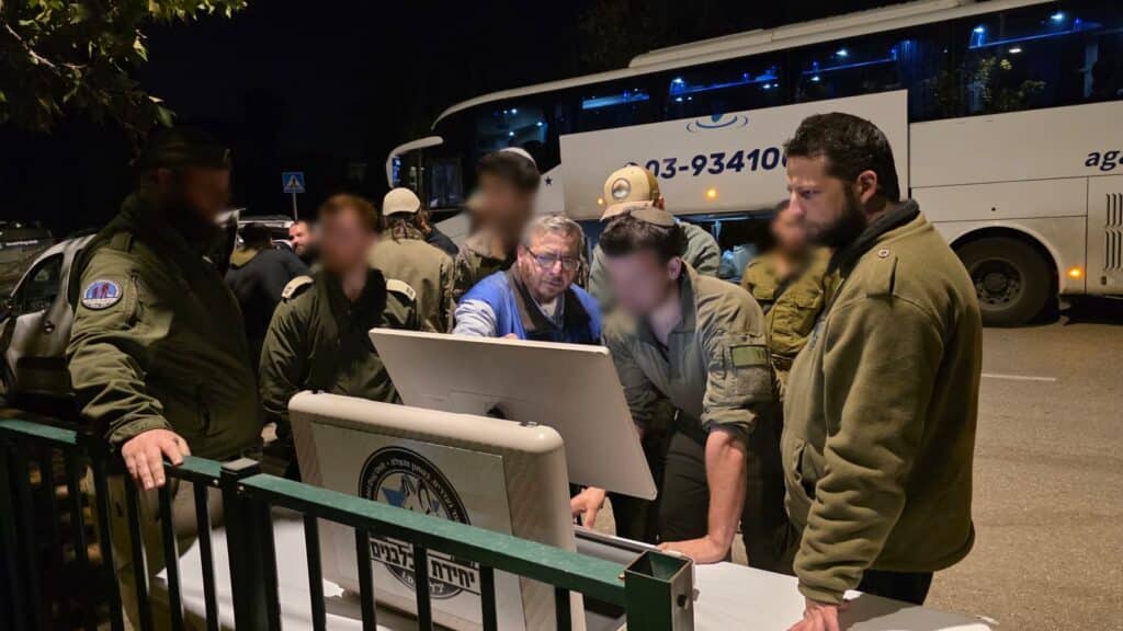 דימו אויב בשטח סבוך: תרגיל המילוט בצה"ל עם כלבני יכ"ל