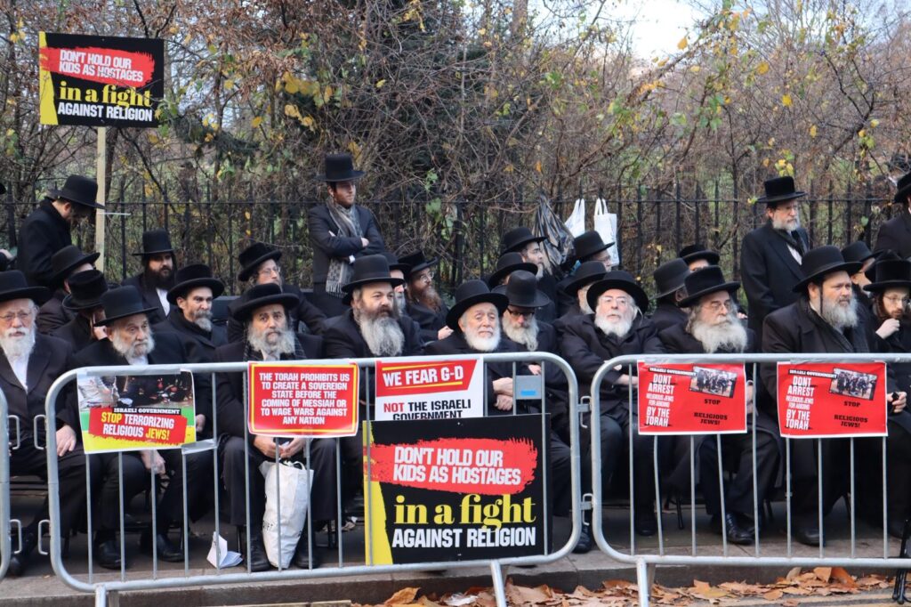 "ממשלת ישראל תתביישו לכם": האנגלים בהפגנת ענק בלונדון "ממשלת ישראל תתביישו לכם": האנגלים בהפגנת ענק בלונדון