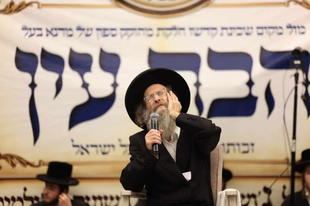 במעמד מאות: רב מיילך בידרמן ערך הילולא ל-'בת עין'