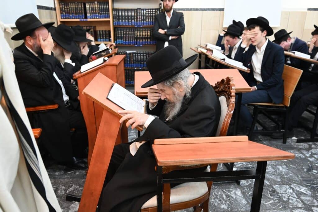 מרן הגר"ד לנדו בביקור בישיבת "אמרי משה" בירושלים