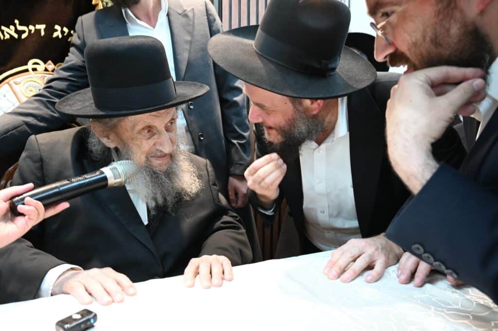 מרן הגר"ד לנדו בביקור בישיבת "אמרי משה" בירושלים