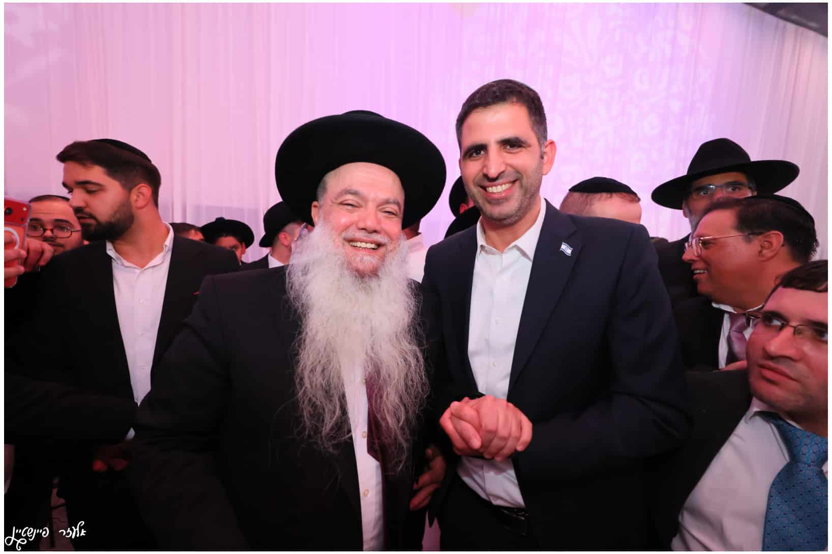 חבר מועצת הרבנות השיא את בתו: רבנים ואישי ציבור הגיעו לברך