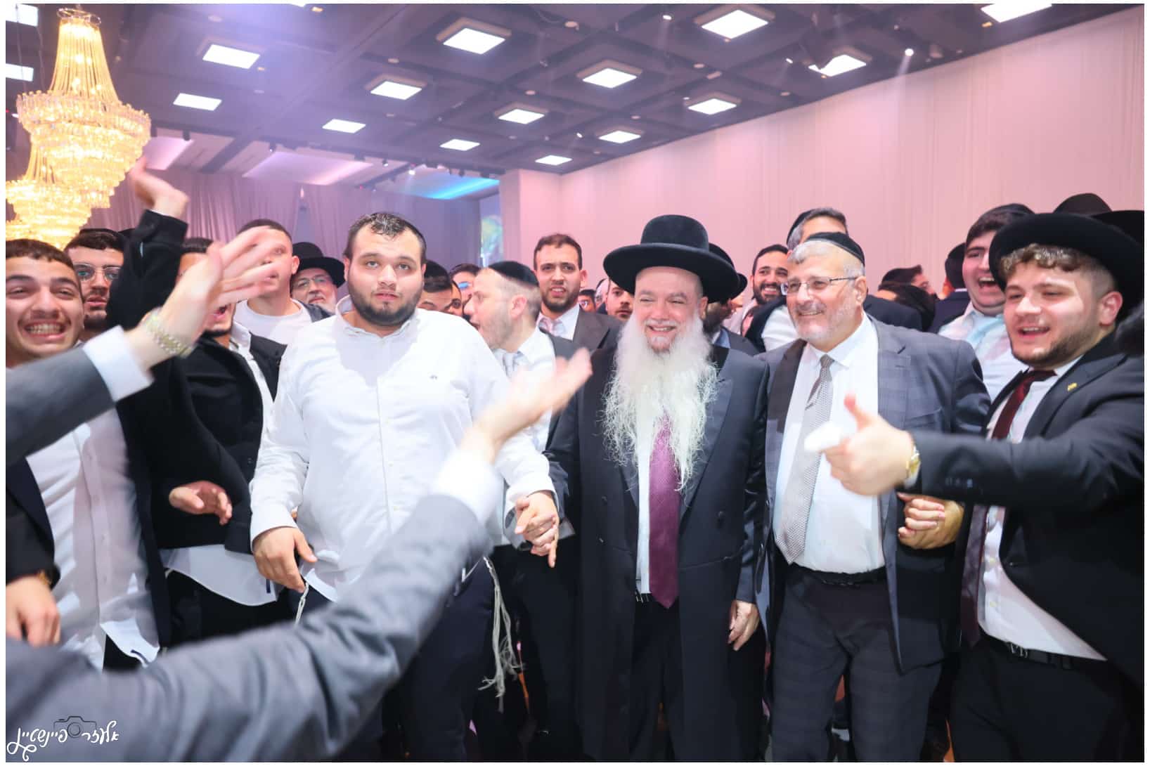 חבר מועצת הרבנות השיא את בתו: רבנים ואישי ציבור הגיעו לברך