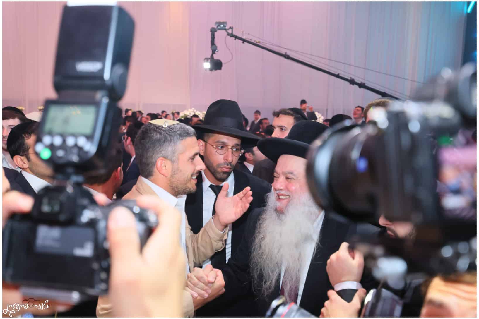 חבר מועצת הרבנות השיא את בתו: רבנים ואישי ציבור הגיעו לברך