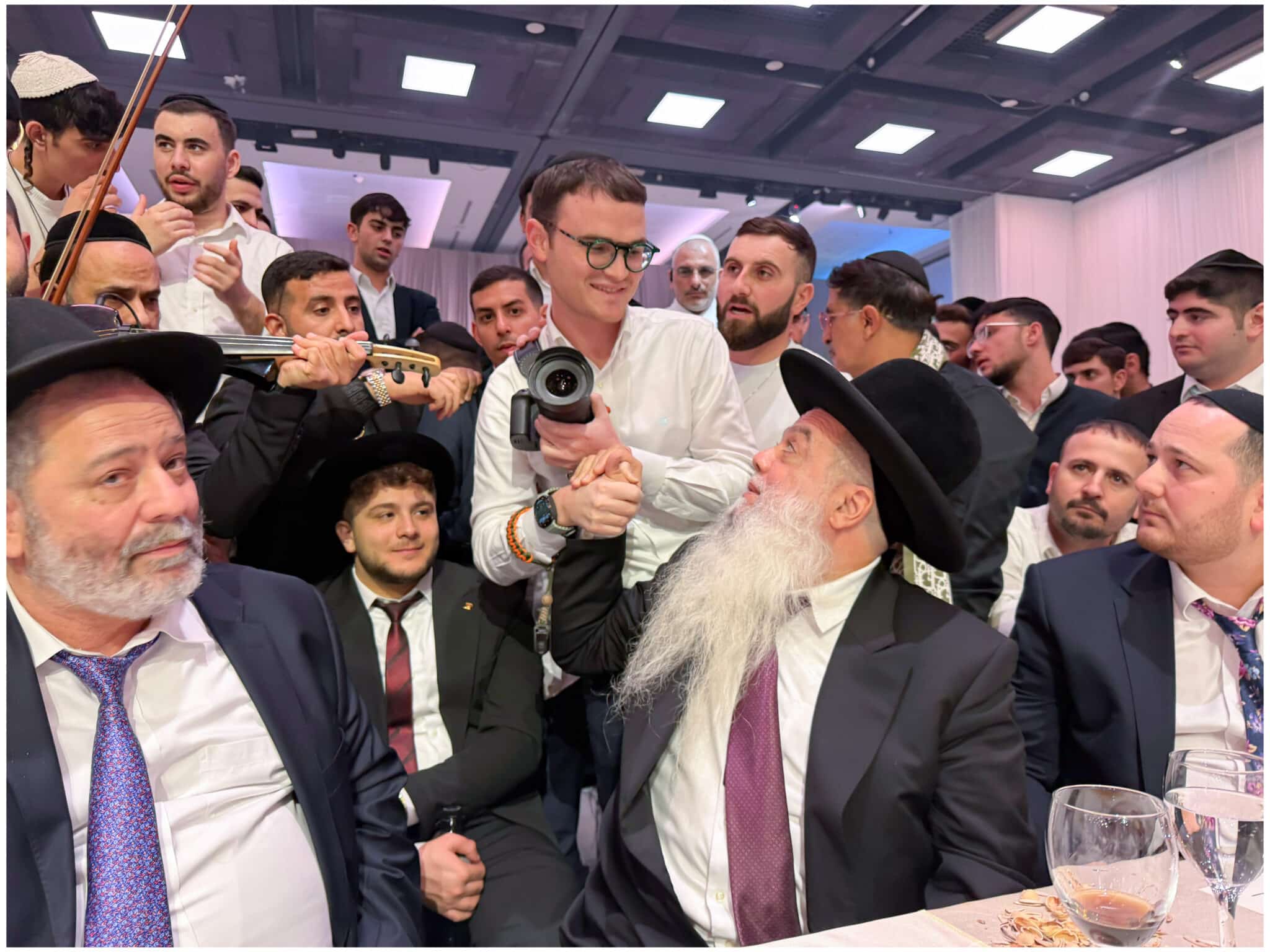 חבר מועצת הרבנות השיא את בתו: רבנים ואישי ציבור הגיעו לברך