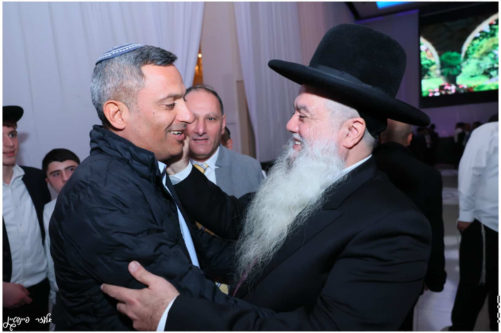 חבר מועצת הרבנות השיא את בתו: רבנים ואישי ציבור הגיעו לברך
