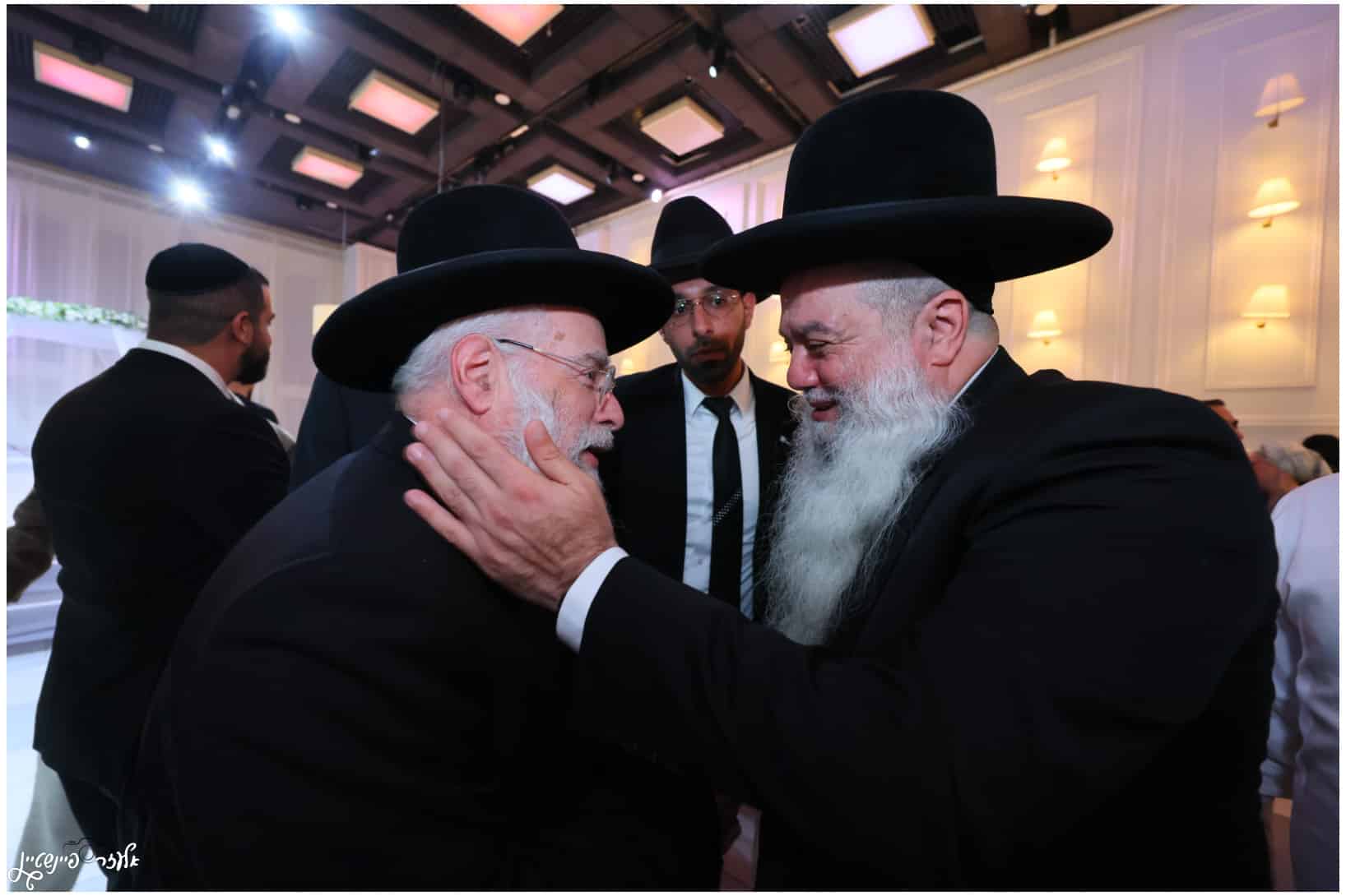 חבר מועצת הרבנות השיא את בתו: רבנים ואישי ציבור הגיעו לברך