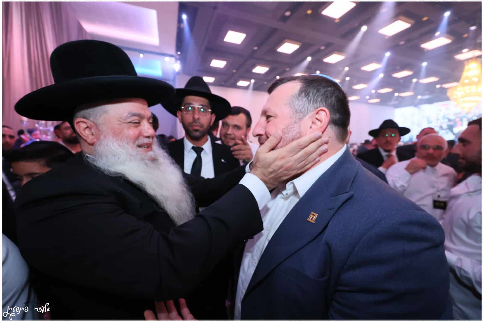 חבר מועצת הרבנות השיא את בתו: רבנים ואישי ציבור הגיעו לברך