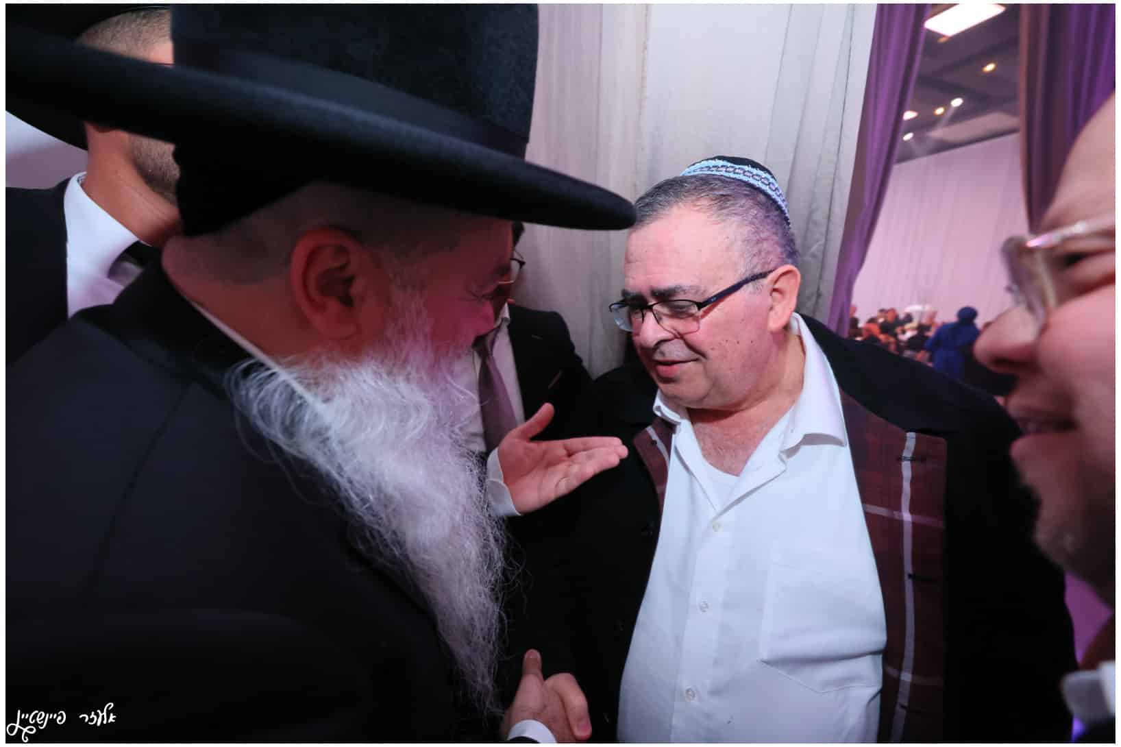 חבר מועצת הרבנות השיא את בתו: רבנים ואישי ציבור הגיעו לברך