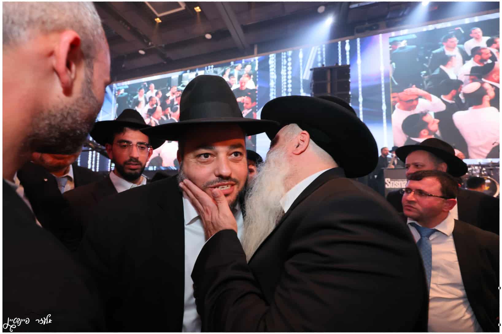 חבר מועצת הרבנות השיא את בתו: רבנים ואישי ציבור הגיעו לברך