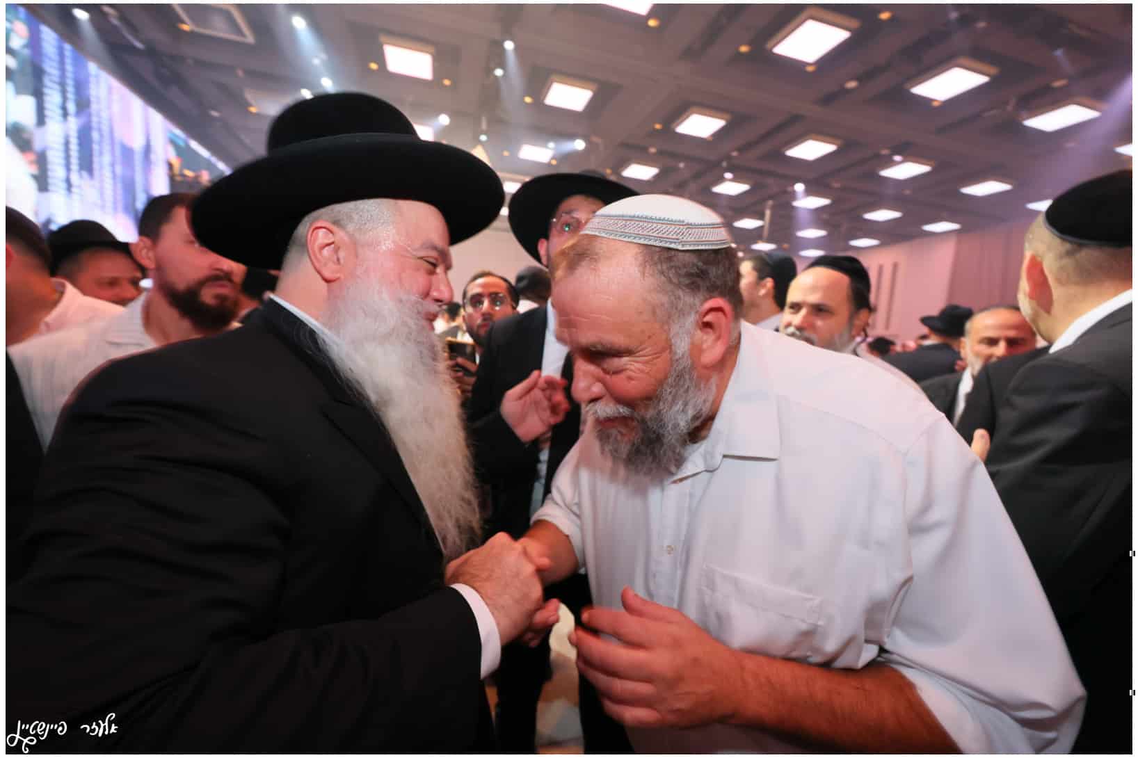 חבר מועצת הרבנות השיא את בתו: רבנים ואישי ציבור הגיעו לברך