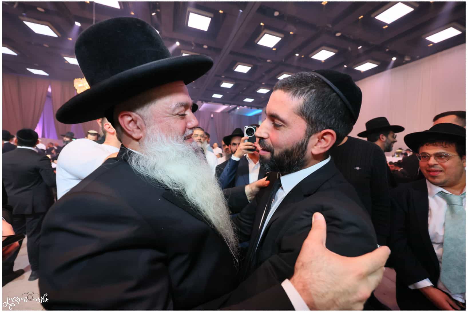 חבר מועצת הרבנות השיא את בתו: רבנים ואישי ציבור הגיעו לברך