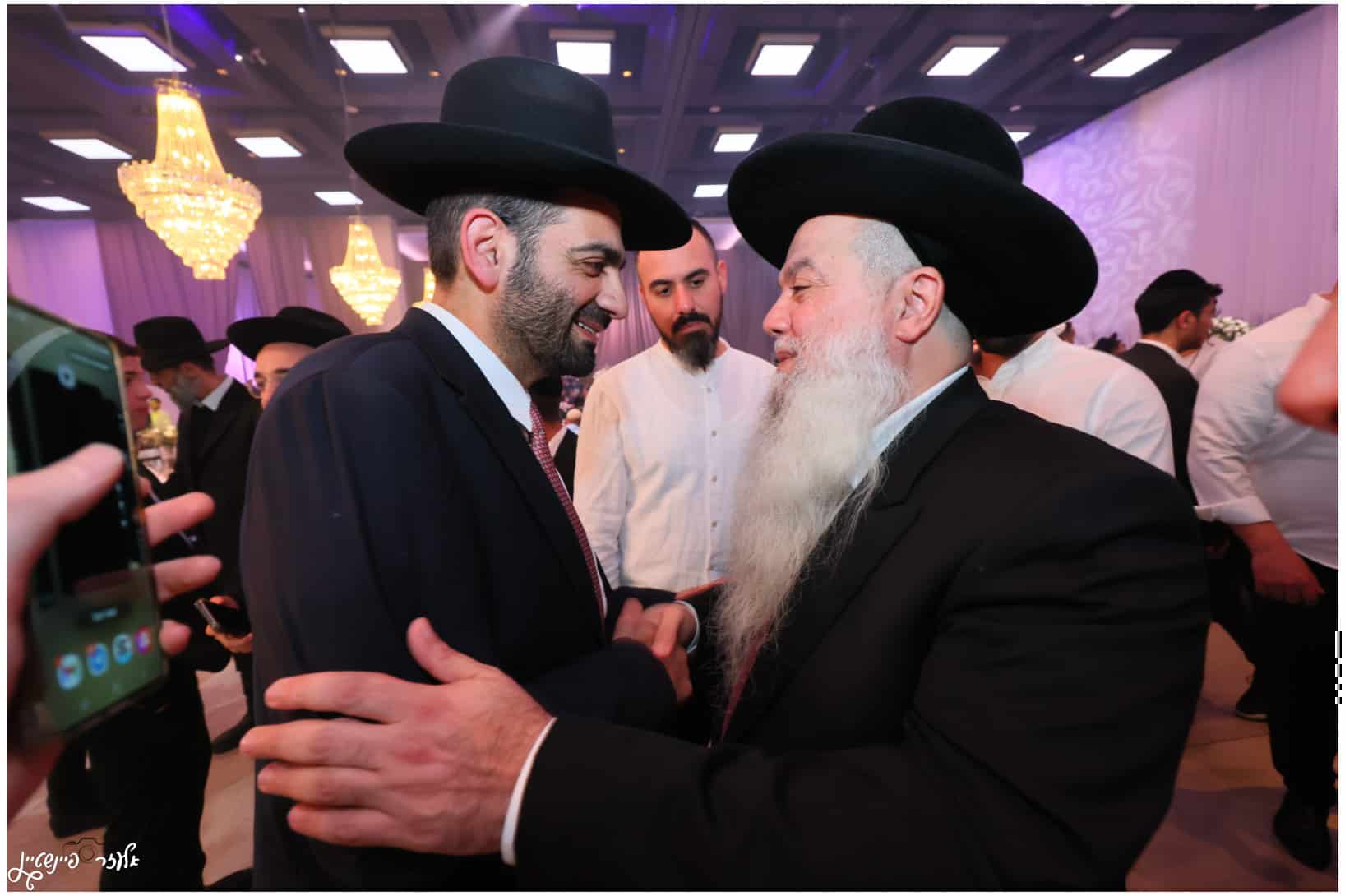 חבר מועצת הרבנות השיא את בתו: רבנים ואישי ציבור הגיעו לברך