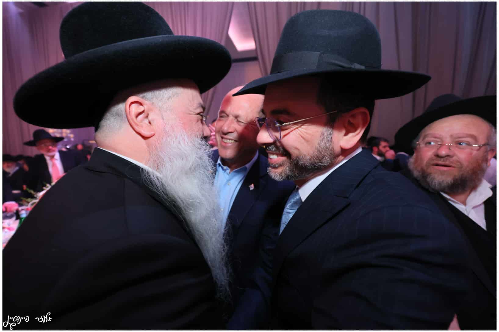 חבר מועצת הרבנות השיא את בתו: רבנים ואישי ציבור הגיעו לברך