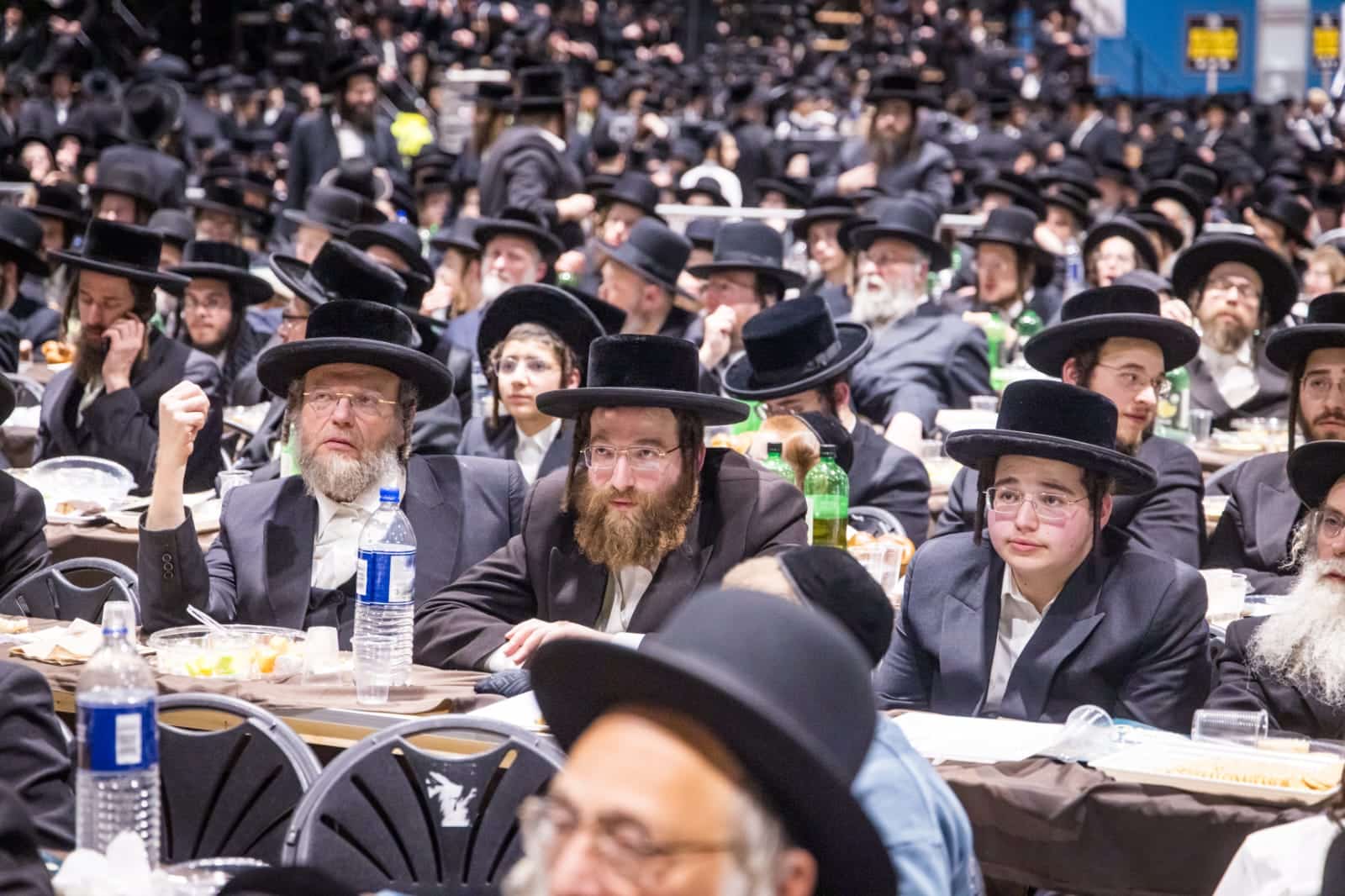 בראשות האדמו"ר: אלפי חסידי סאטמר חגגו את יום ההצלה בראשות האדמו"ר: אלפי חסידי סאטמר חגגו את יום ההצלה