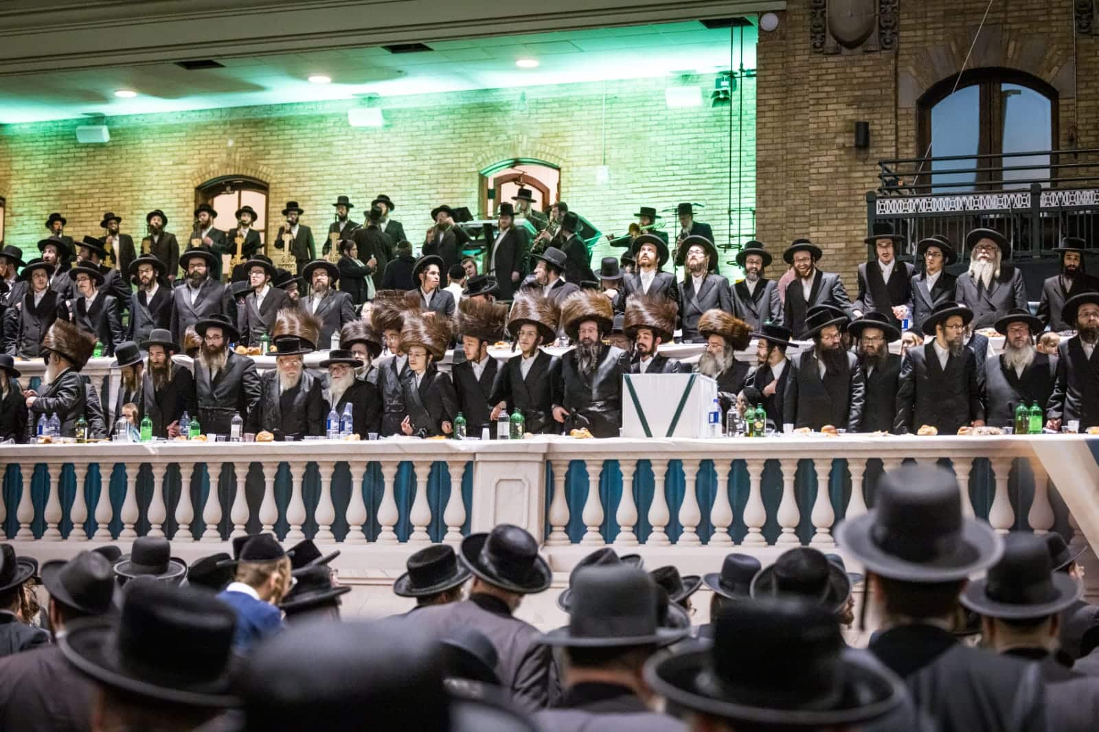 בראשות האדמו"ר: אלפי חסידי סאטמר חגגו את יום ההצלה בראשות האדמו"ר: אלפי חסידי סאטמר חגגו את יום ההצלה