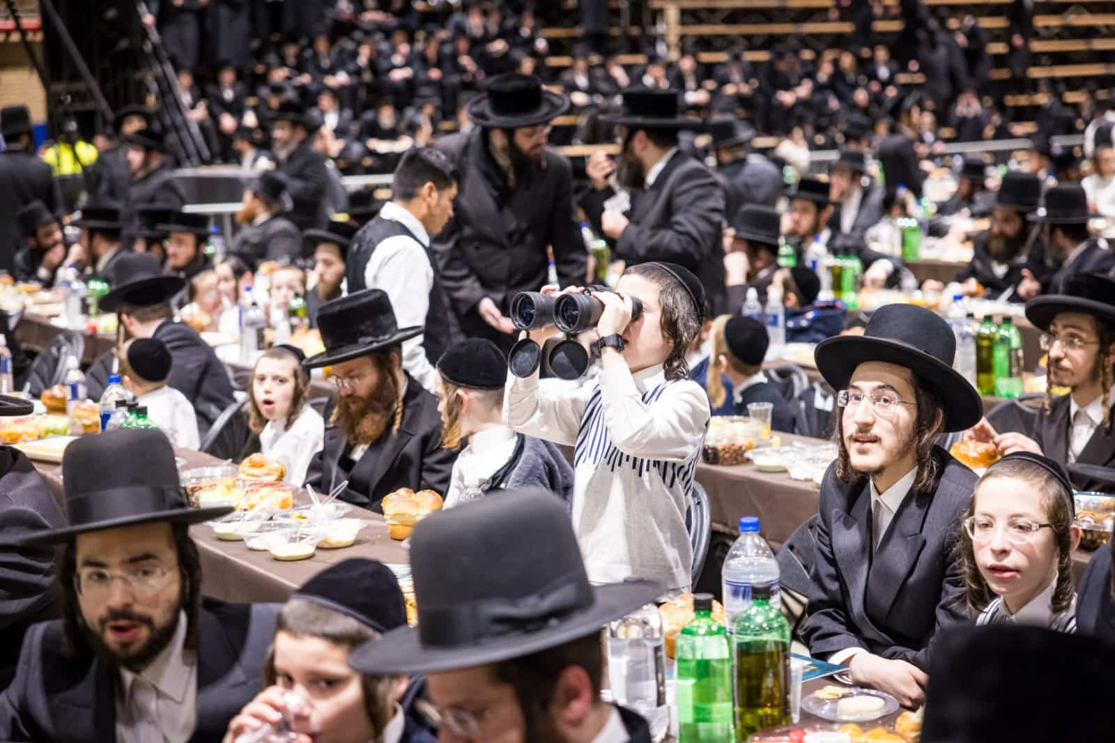 בראשות האדמו"ר: אלפי חסידי סאטמר חגגו את יום ההצלה בראשות האדמו"ר: אלפי חסידי סאטמר חגגו את יום ההצלה