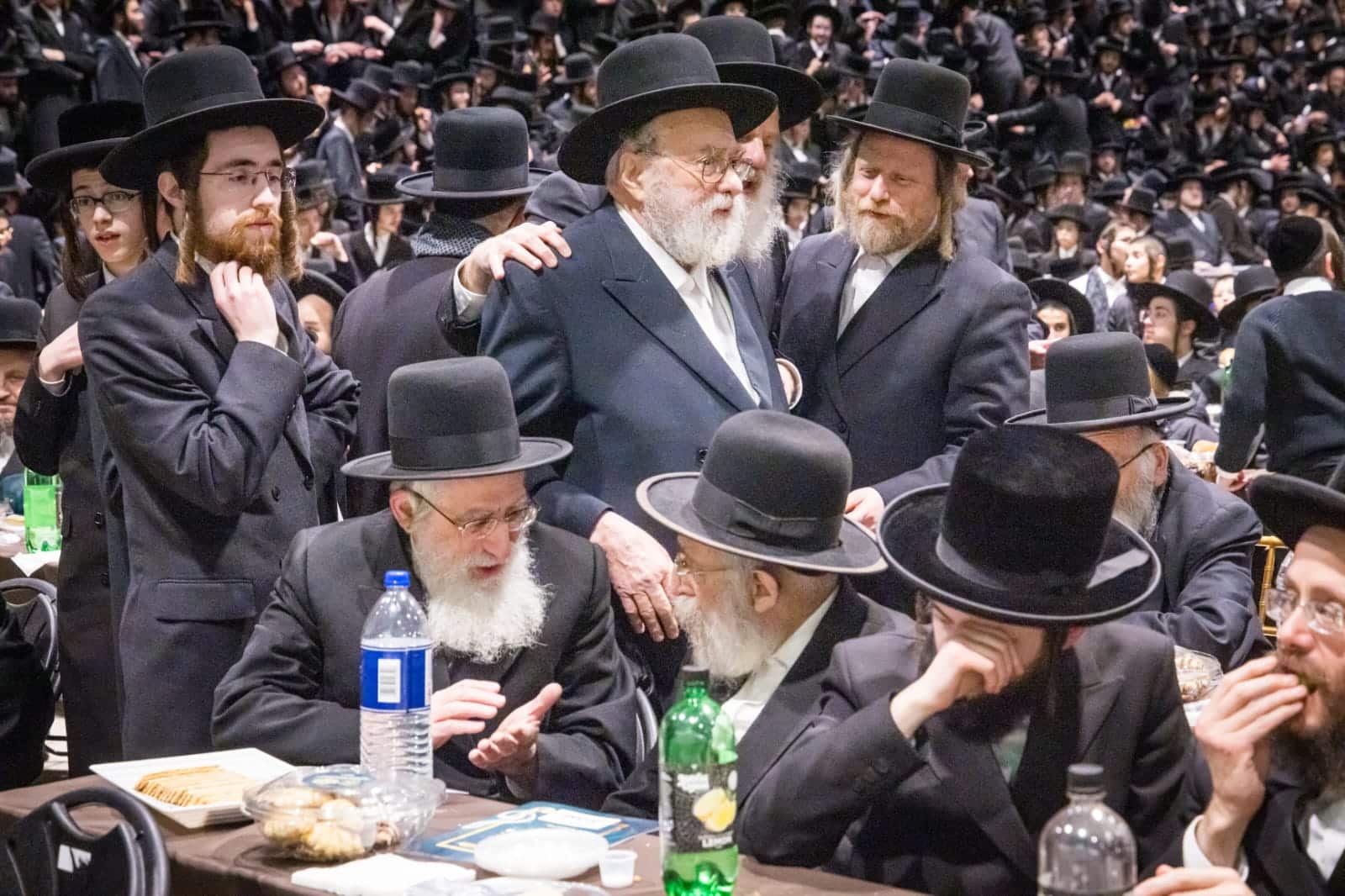 בראשות האדמו"ר: אלפי חסידי סאטמר חגגו את יום ההצלה בראשות האדמו"ר: אלפי חסידי סאטמר חגגו את יום ההצלה