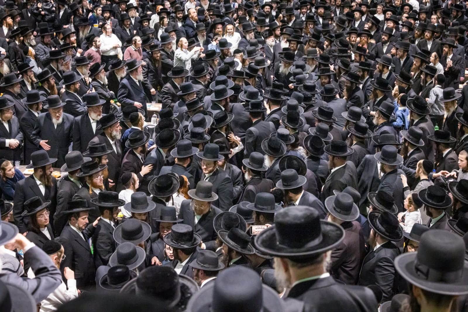 בראשות האדמו"ר: אלפי חסידי סאטמר חגגו את יום ההצלה בראשות האדמו"ר: אלפי חסידי סאטמר חגגו את יום ההצלה