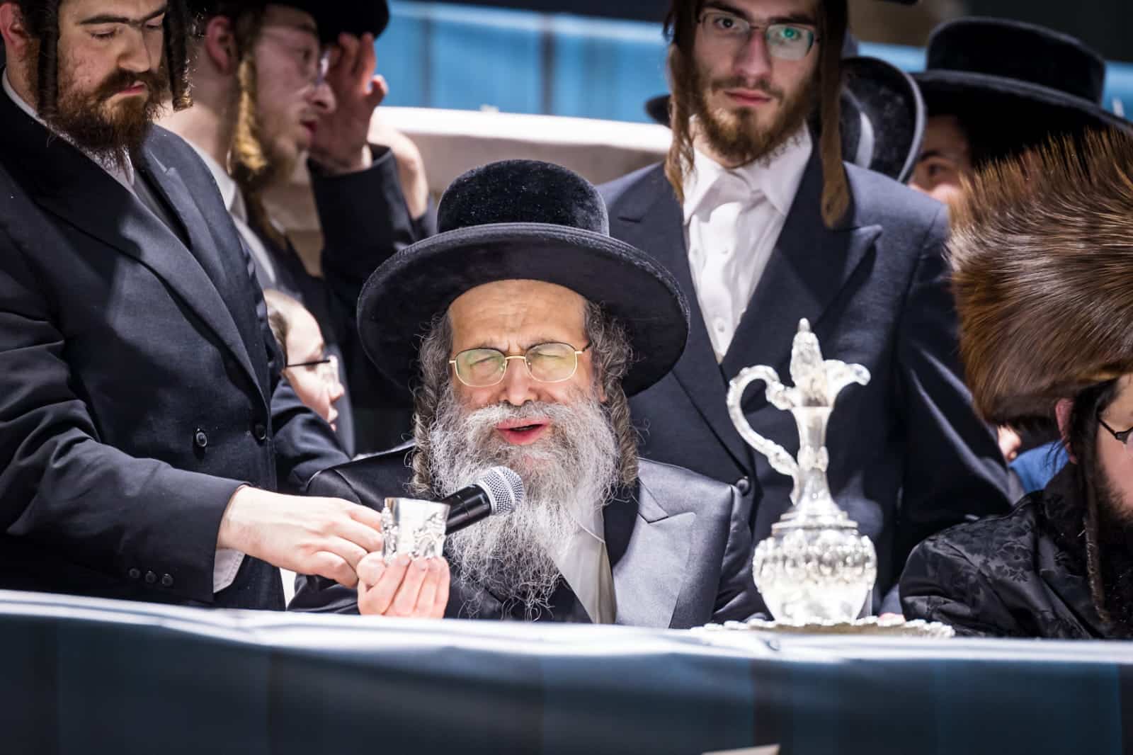 בראשות האדמו"ר: אלפי חסידי סאטמר חגגו את יום ההצלה בראשות האדמו"ר: אלפי חסידי סאטמר חגגו את יום ההצלה