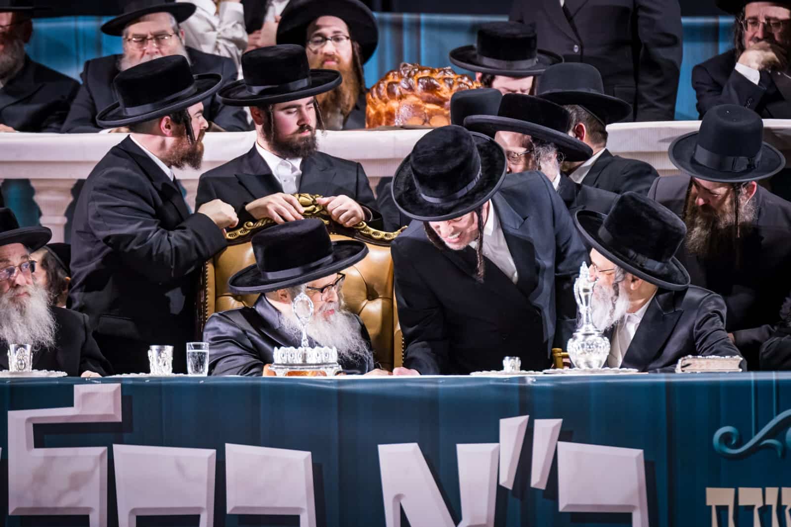 בראשות האדמו"ר: אלפי חסידי סאטמר חגגו את יום ההצלה בראשות האדמו"ר: אלפי חסידי סאטמר חגגו את יום ההצלה