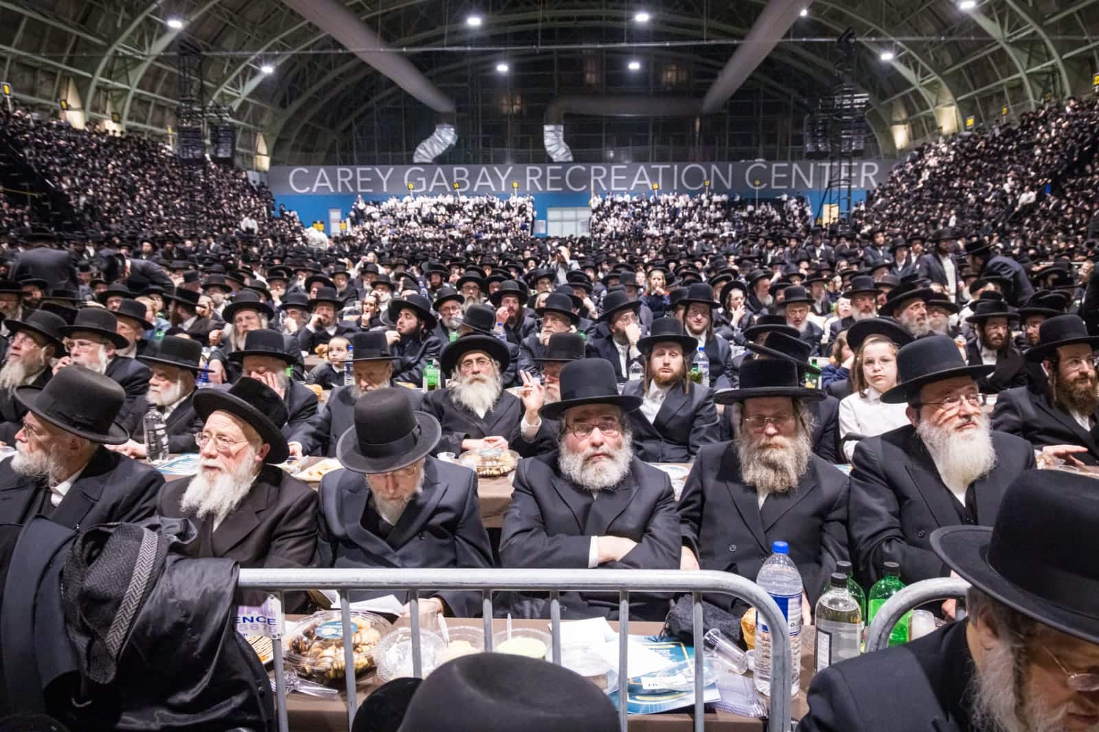 בראשות האדמו"ר: אלפי חסידי סאטמר חגגו את יום ההצלה בראשות האדמו"ר: אלפי חסידי סאטמר חגגו את יום ההצלה