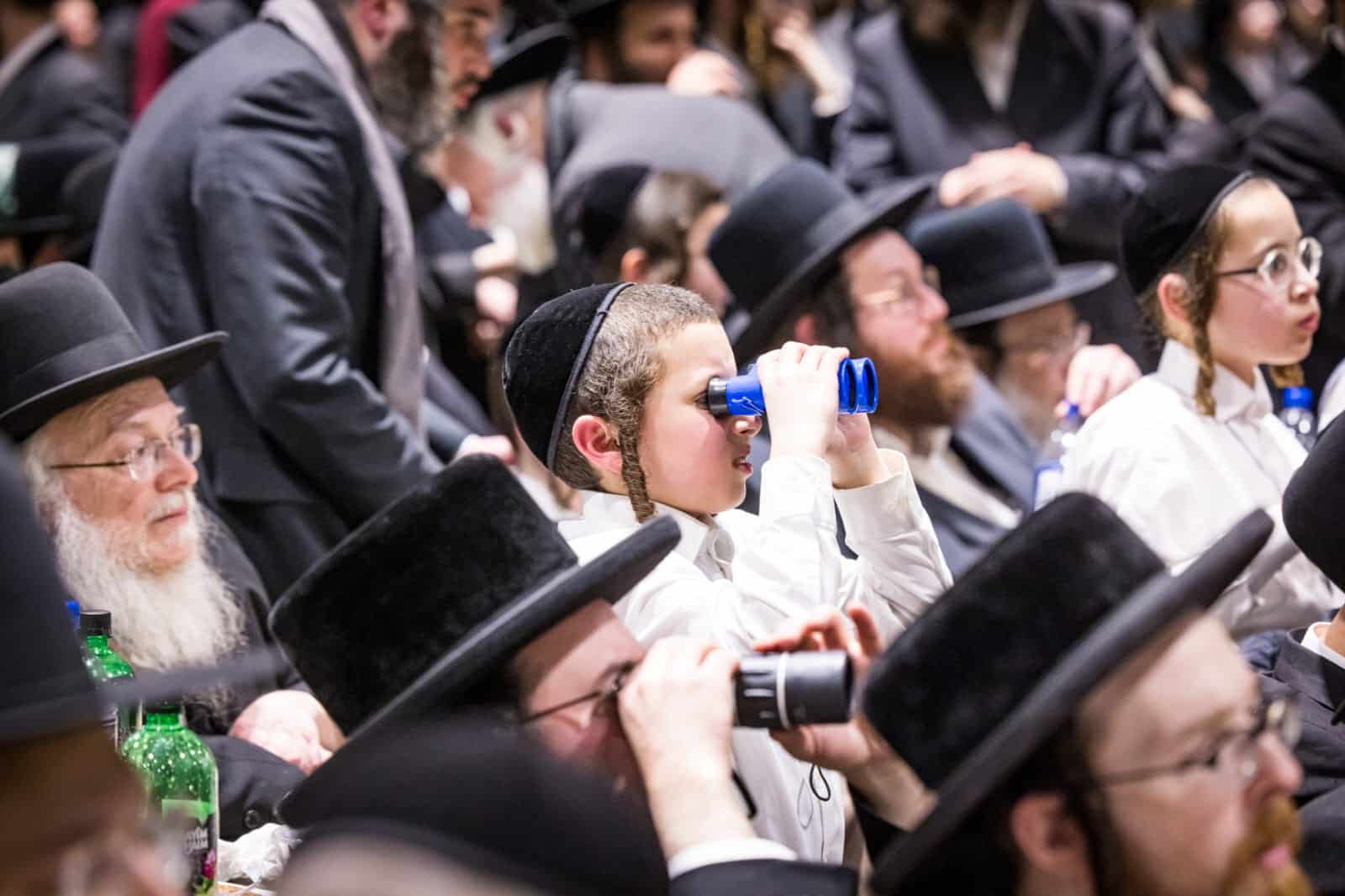 בראשות האדמו"ר: אלפי חסידי סאטמר חגגו את יום ההצלה בראשות האדמו"ר: אלפי חסידי סאטמר חגגו את יום ההצלה