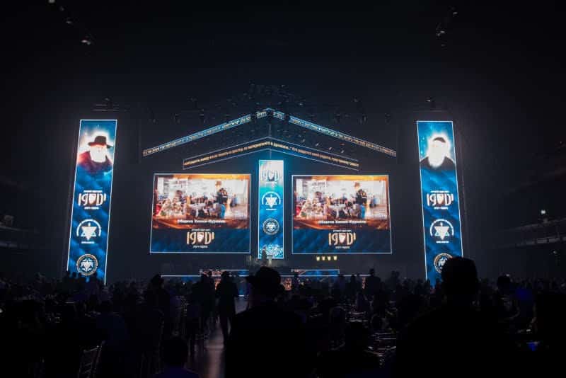 רגע היסטורי במוסקבה: שורד השבי נכנס בברית המילה רגע היסטורי במוסקבה: שורד השבי נכנס בברית המילה