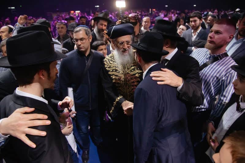 רגע היסטורי במוסקבה: שורד השבי נכנס בברית המילה רגע היסטורי במוסקבה: שורד השבי נכנס בברית המילה