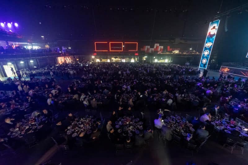 רגע היסטורי במוסקבה: שורד השבי נכנס בברית המילה רגע היסטורי במוסקבה: שורד השבי נכנס בברית המילה