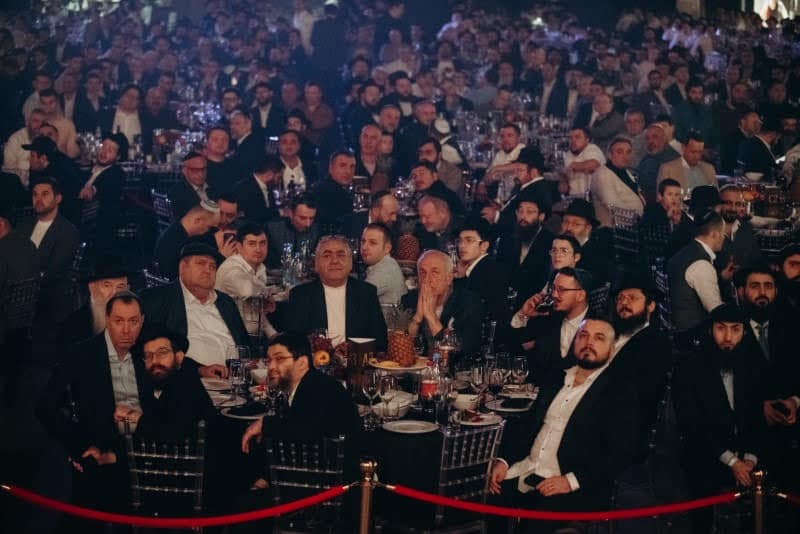 רגע היסטורי במוסקבה: שורד השבי נכנס בברית המילה רגע היסטורי במוסקבה: שורד השבי נכנס בברית המילה