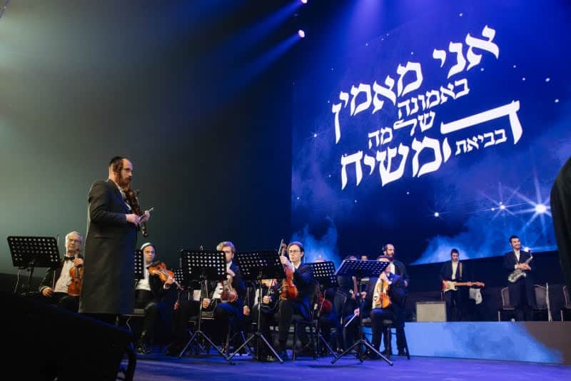 רגע היסטורי במוסקבה: שורד השבי נכנס בברית המילה רגע היסטורי במוסקבה: שורד השבי נכנס בברית המילה