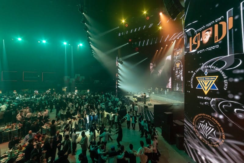 רגע היסטורי במוסקבה: שורד השבי נכנס בברית המילה רגע היסטורי במוסקבה: שורד השבי נכנס בברית המילה